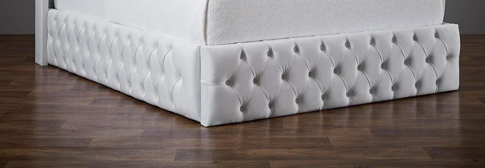 Chesterfield wing Bedframe with mattress