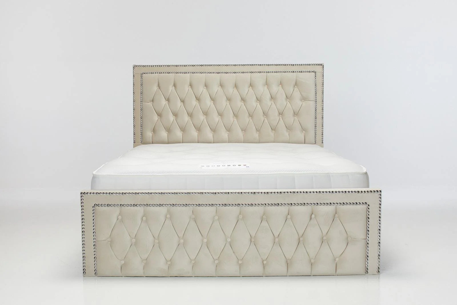 Princess Beeding Bedframe with mattress